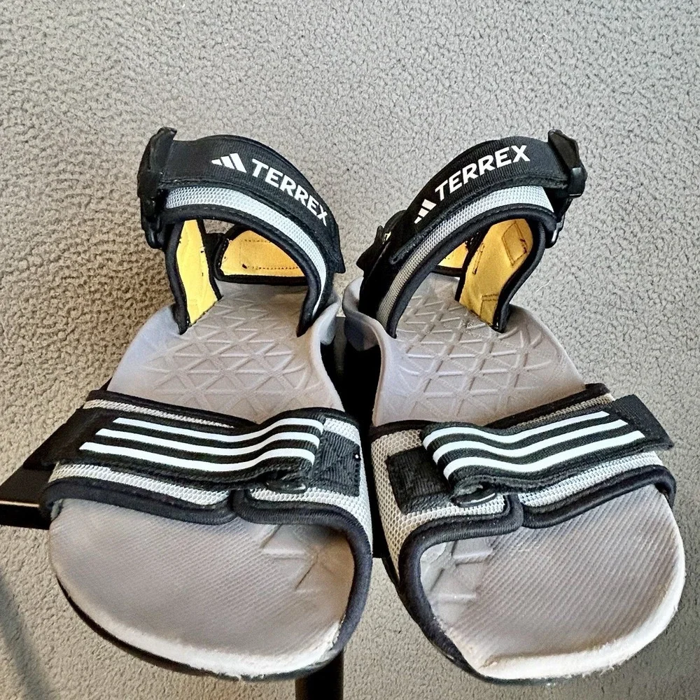 Adidas TERREX CYPREX ULTRA DLX SANDALS - Size 9